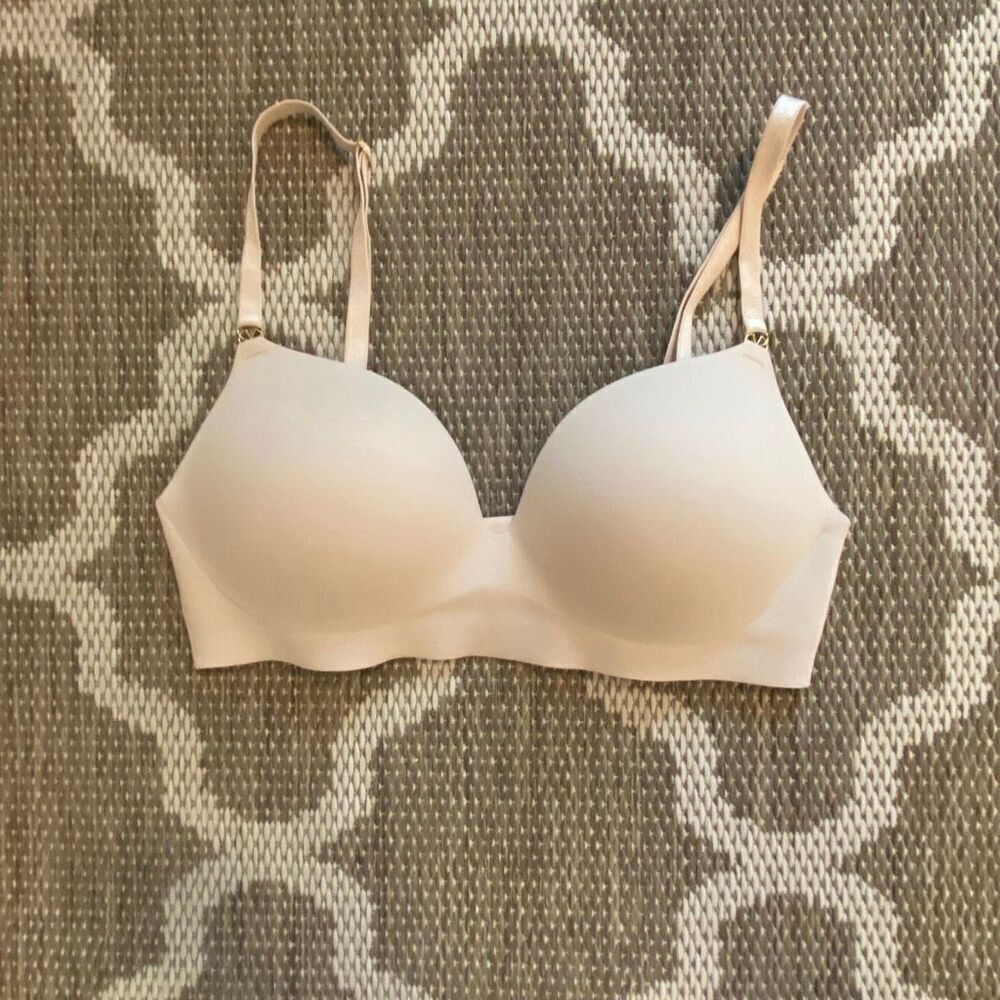 Victoria’s Secret bra padded no wire bra size 34D